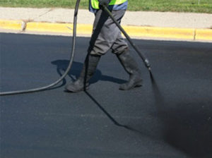 asphalt sealcoating maintenance